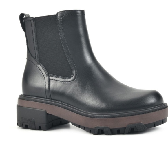 White Mountain Women's Righteous Lug Sole Chelsea Booties 8.5 - Picture 2 of 13